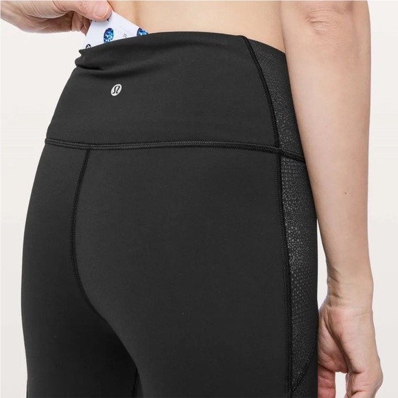 Lululemon Athletica Women's Power Lines Crop Pant 21" Size 10 - Picture 3 of 7